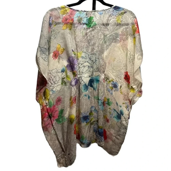 Johnny Was floral poncho size XS - Picture 5 of 9